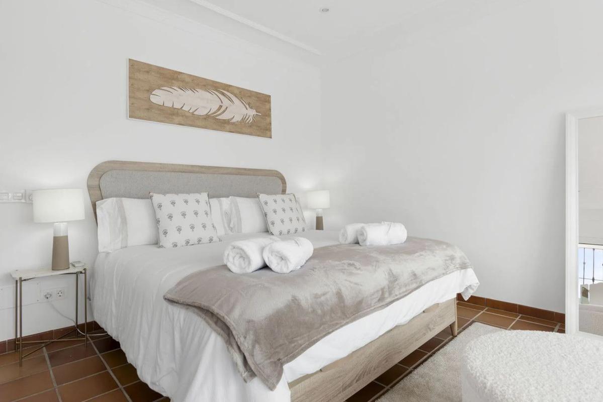 Venta de chalet independiente en C./ Gladiolo, Marbella
photo 3