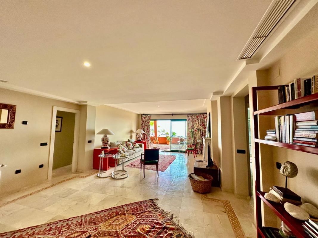 Venta de ático en Barrio El Rosario-Ricmar, Marbella photo 5