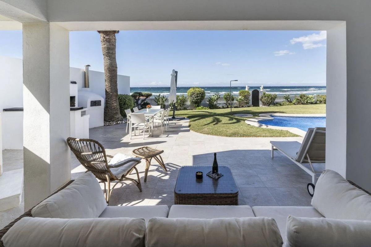 Venta de chalet independiente en Avenida Vistamar s/n, Marbella
photo 1