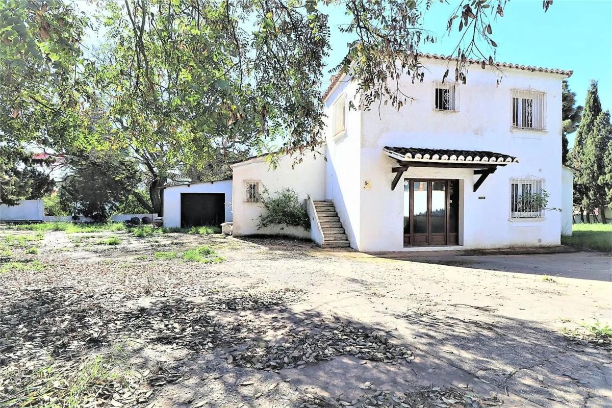 Продажа отдельного шале в  Barrio Costabella, Марбелла photo 2