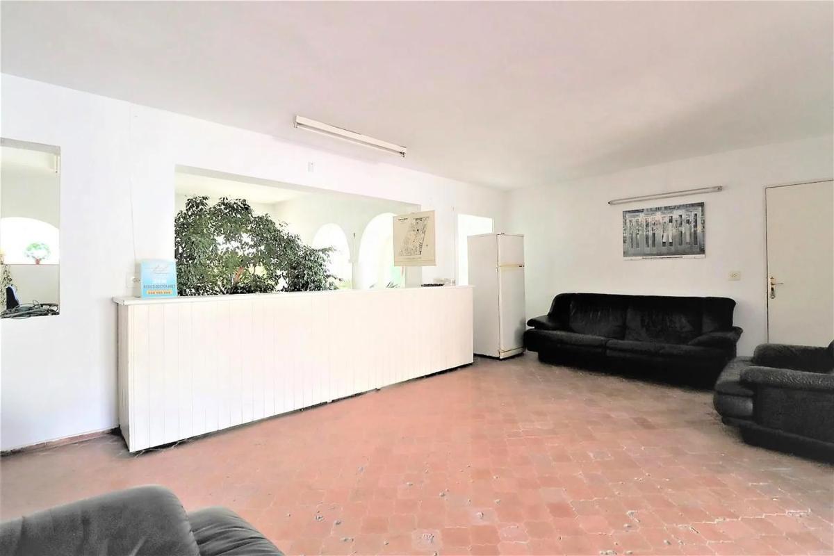 Продажа отдельного шале в  Barrio Costabella, Марбелла photo 3