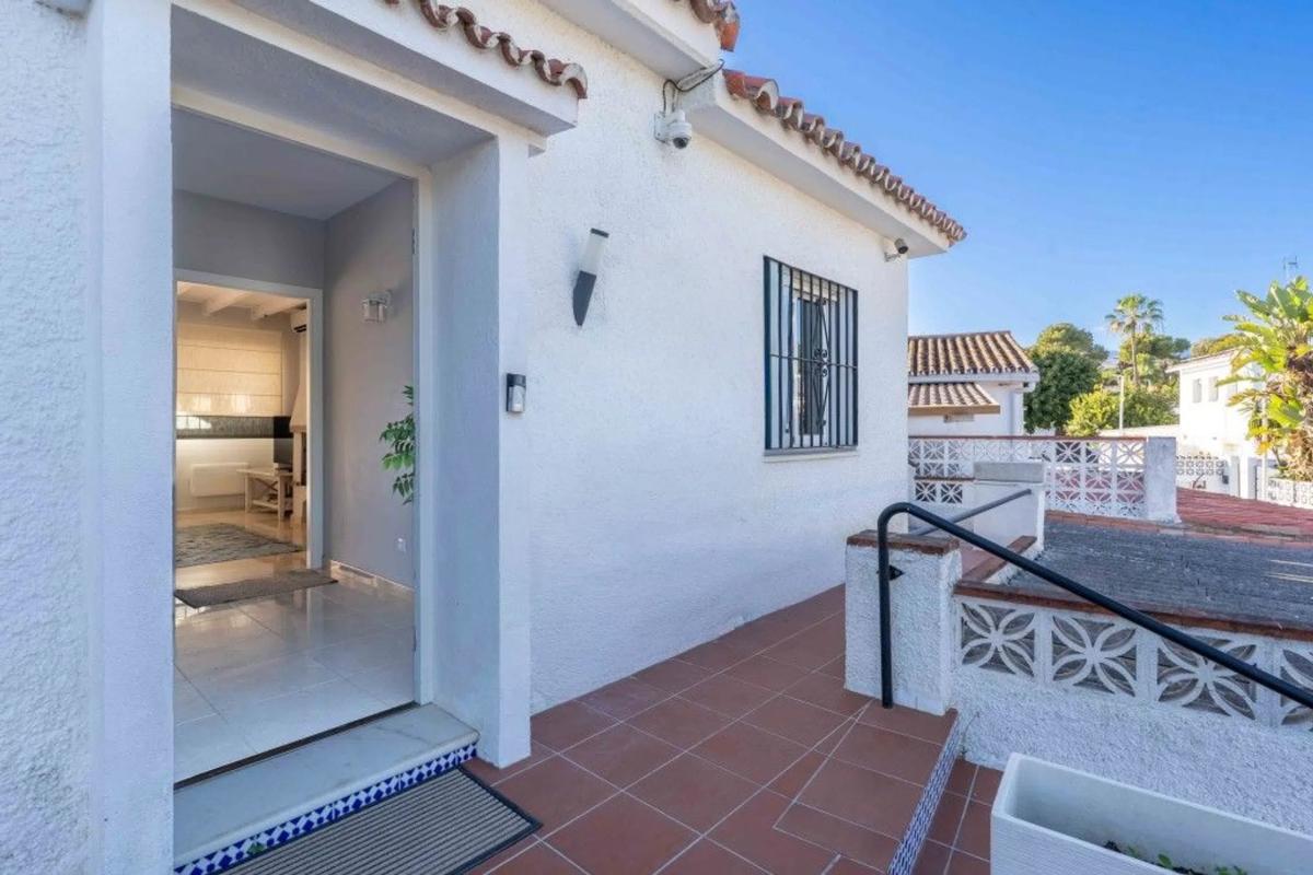 Venta de chalet independiente en Barrio Costabella, Marbella
photo 4