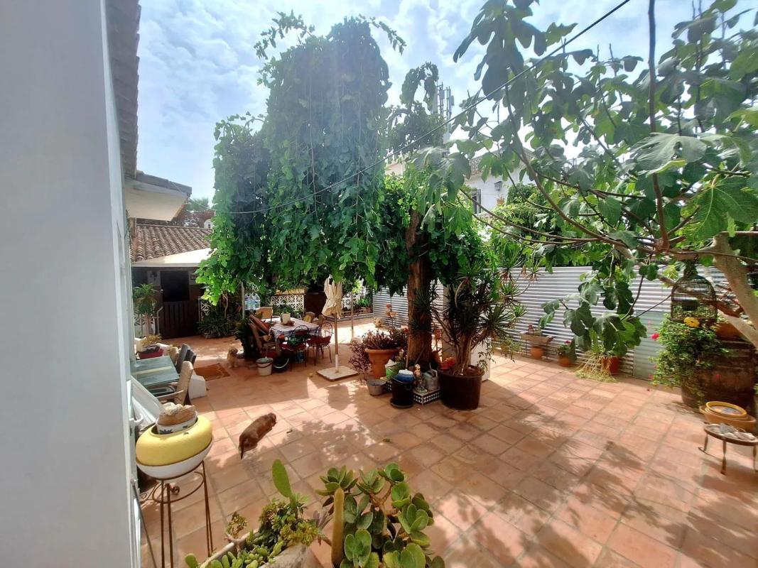 Sprzedaż niezależnego domku jednorodzinnego w Urbanización Costabella, Marbella photo 3