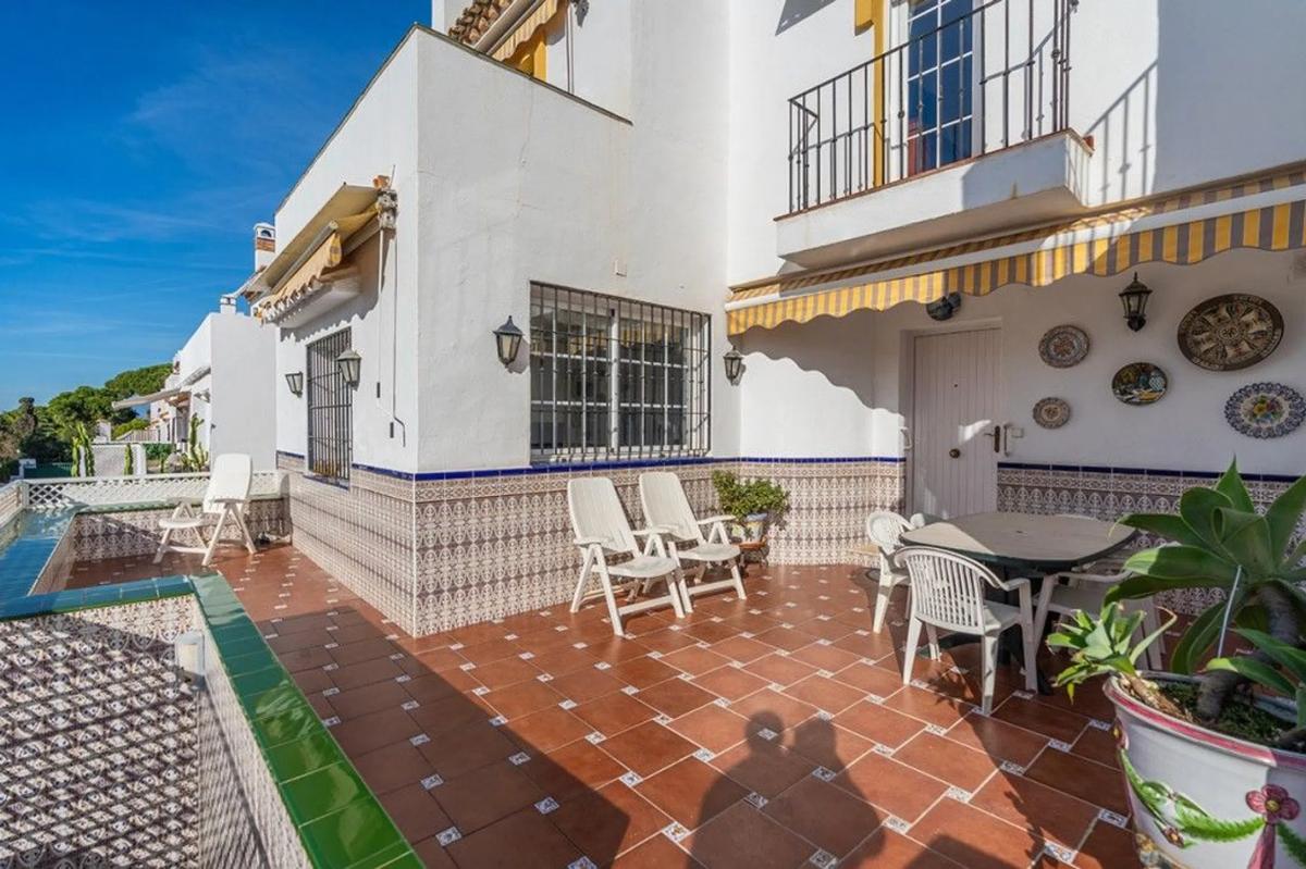 Properties for sale and rent in Spain photo 4