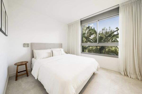 Apartment for sale in Barrio Santa Clara, Marbella thumbnail 1