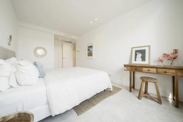 Apartment for sale in Barrio Santa Clara, Marbella thumbnail 2