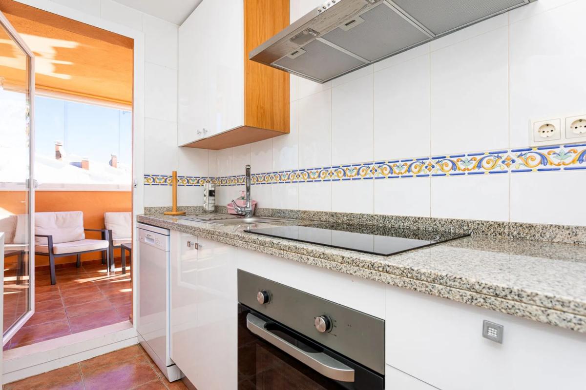 Sprzedaż mieszkania w Barrio Las Chapas-Alicate Playa, Marbella
photo 3