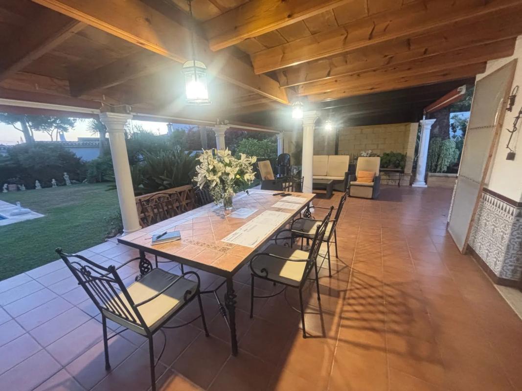 Sprzedaż niezależnego domku jednorodzinnego w  Calle Avellano, 13, Marbella photo 5