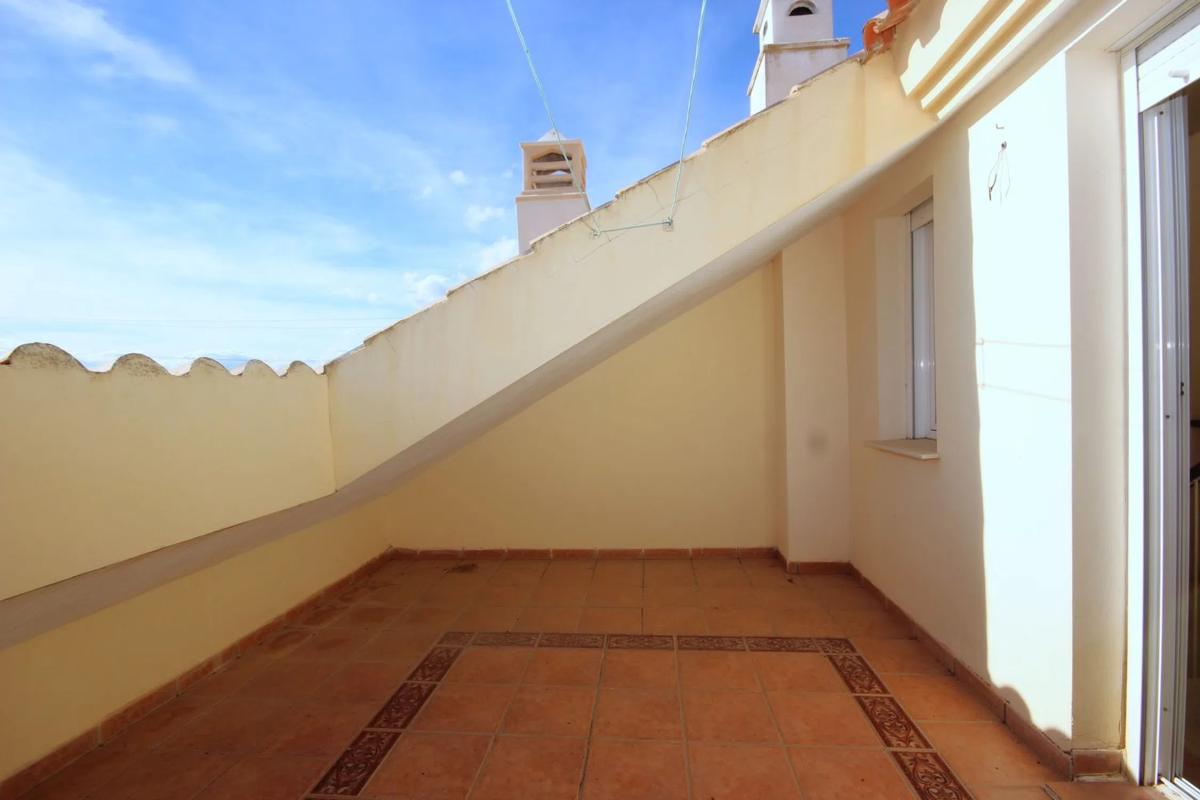Venta de chalet adosado en Calle los Limoneros, 13 , Marbella photo 1