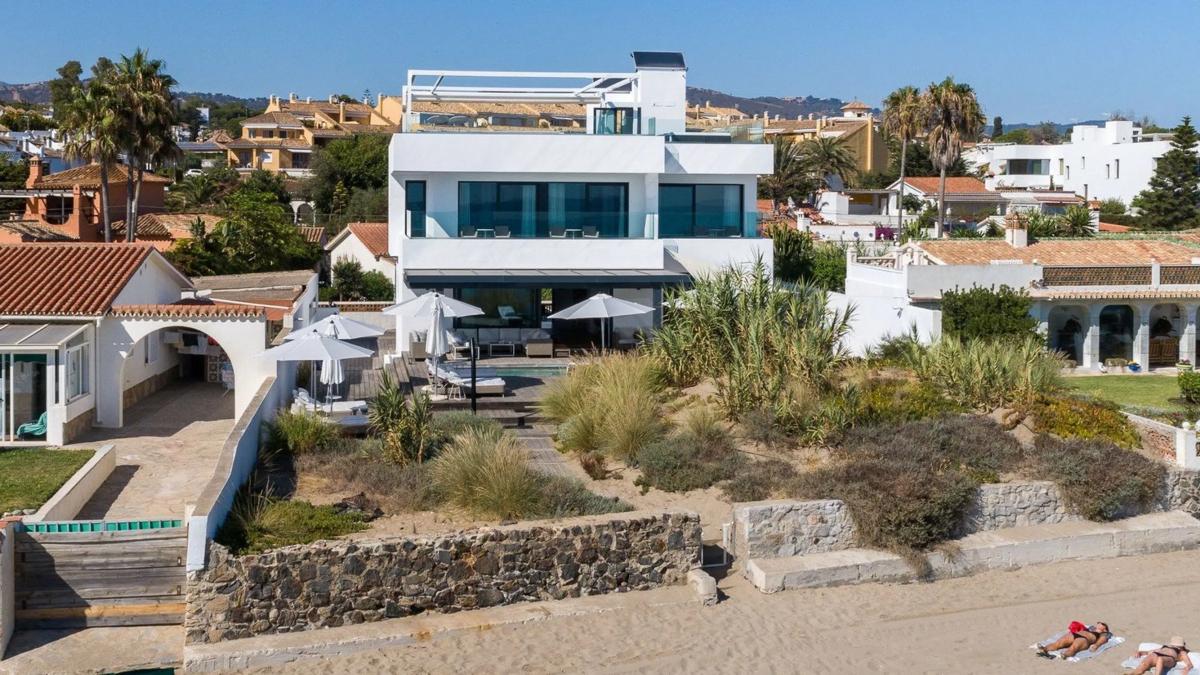 Продажа отдельного шале в Barrio Costabella, Марбелла photo 3