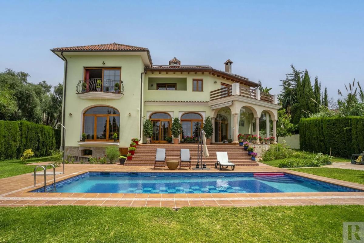 Venta de piso en Barrio El Rosario-Ricmar, Marbella
 photo 2