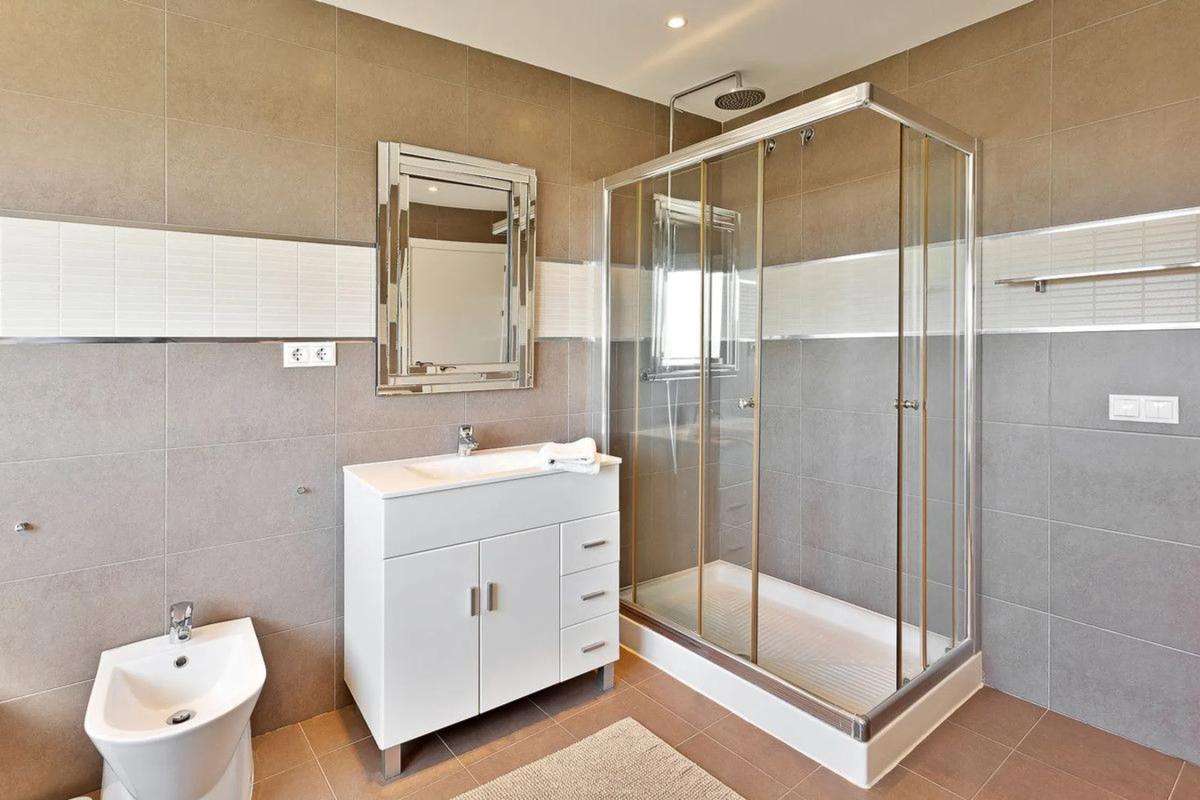 Продажа отдельного шале в  Calle los Jazmines, 334 B, Марбелла photo 5