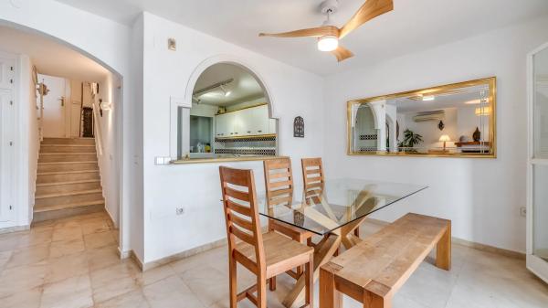 Chalet adosado en venta en  Calle berlin , Marbella photo 1