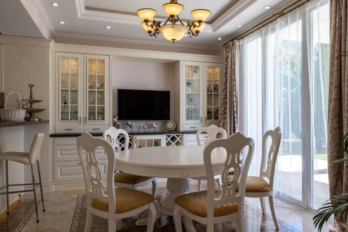 Sale of independent chalet in CL LAS MARGARITAS-EL ROSARIO, 8, Marbella
photo 1