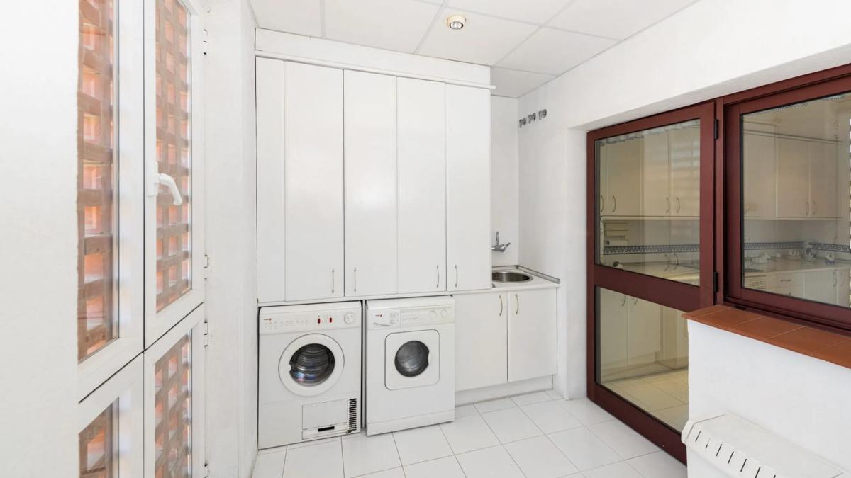 Venta de duplex en Urbanizacion Alicate Playa, 1, Marbella photo 2