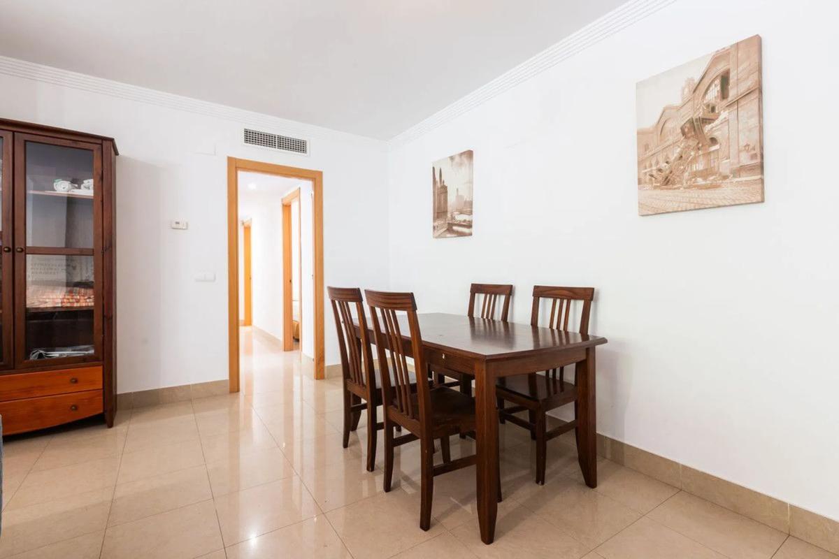 Venta de piso en Barrio El Rosario-Ricmar, Marbella
 photo 3