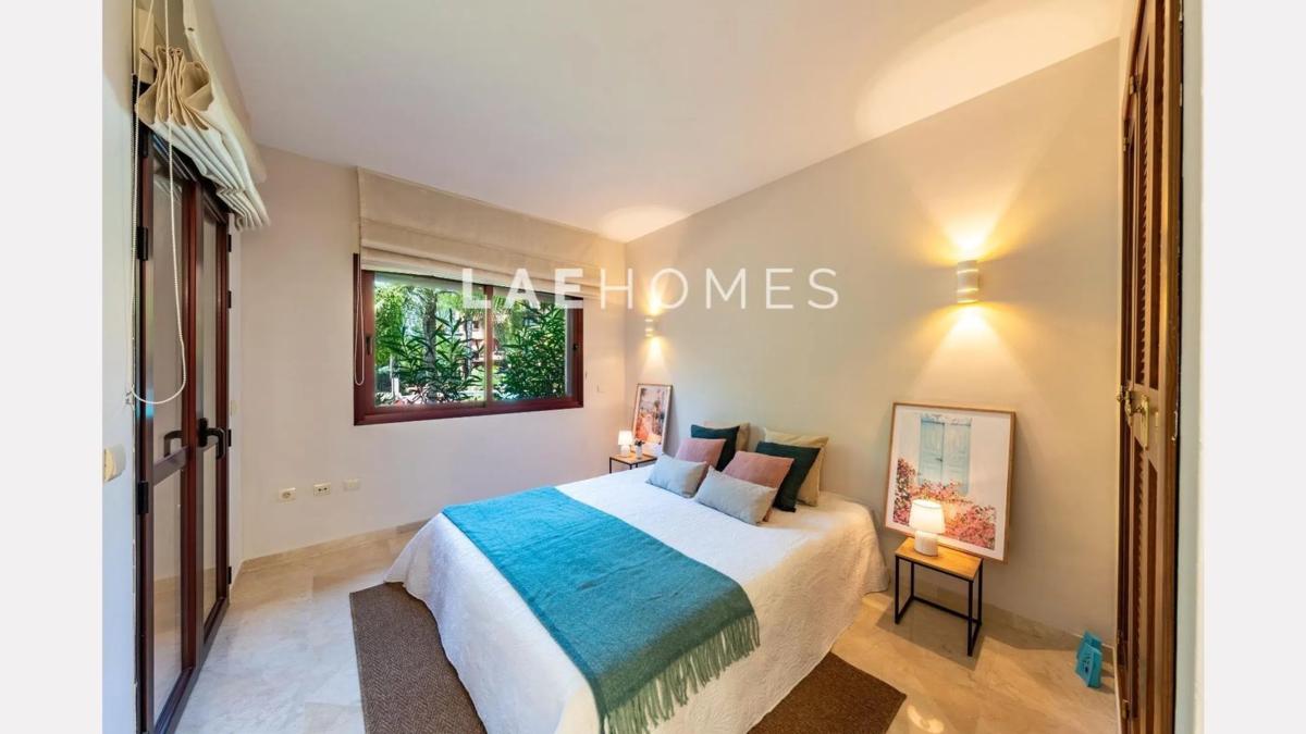 Venta de piso en Barrio Las Chapas-Alicate Playa, Marbella
 photo 5