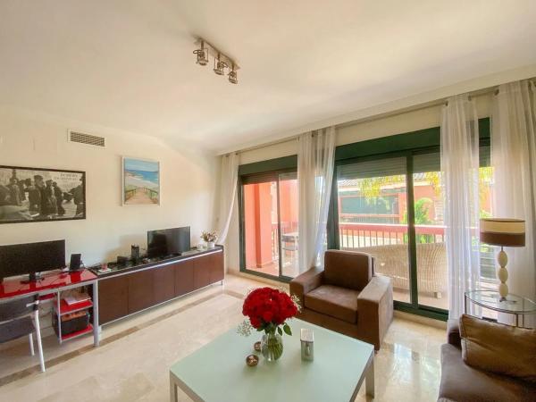 Piso en venta en Barrio Las Chapas-Alicate Playa, Marbella
thumbnail 2