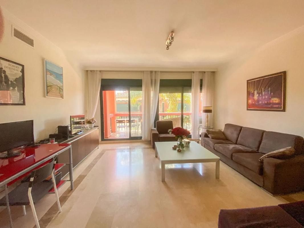 Venta de piso en Barrio Las Chapas-Alicate Playa, Marbella
 photo 4
