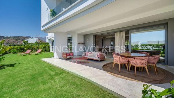 Piso en venta en Calle Sand, Marbella
photo 1