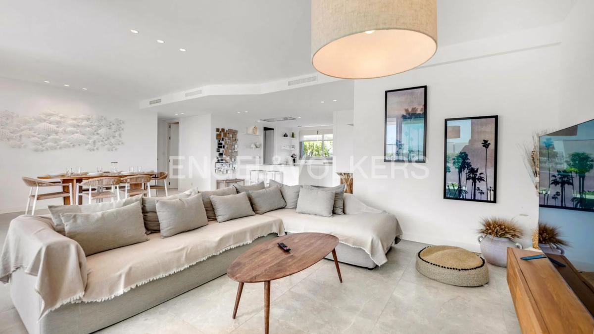 Venta de piso en Calle Sand, Marbella
 photo 2