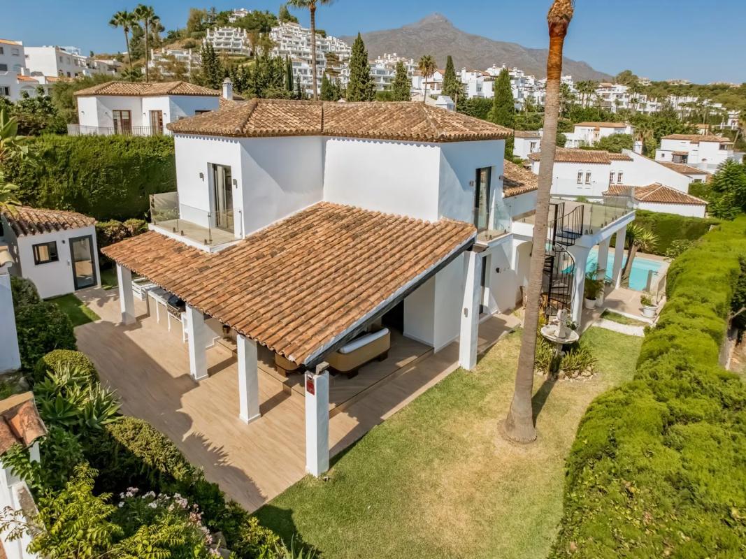 Sprzedaż niezależnego domku jednorodzinnego w Calle Eagle, Marbella photo 4