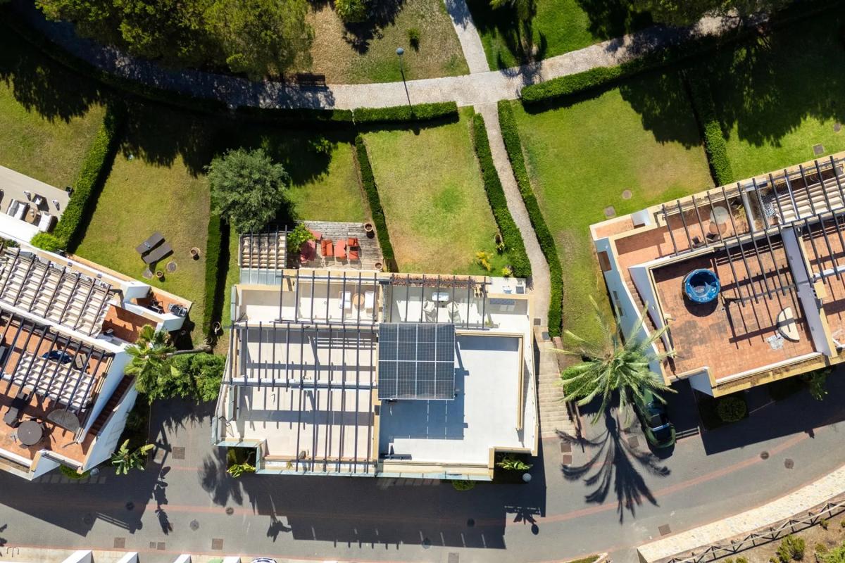 Venta de chalet adosado en Calle Birdie , Marbella photo 4
