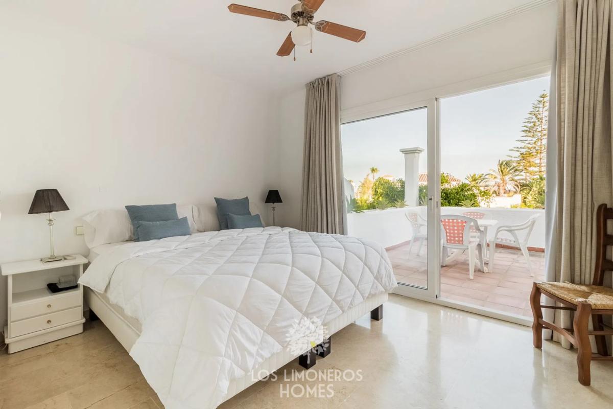Sale of townhouse in AV PLAYAS ANDALUZAS-PL ANDAL , Marbella photo 1