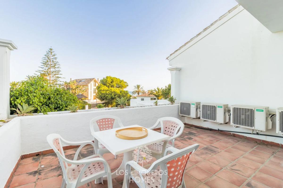 Sale of townhouse in AV PLAYAS ANDALUZAS-PL ANDAL , Marbella photo 2