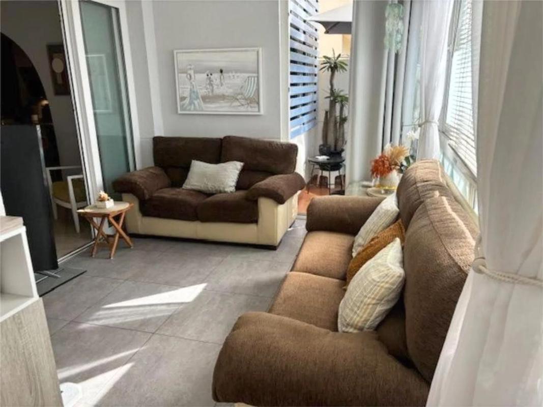 Sale of apartment in Barrio Las Chapas-Alicate Playa, Marbella
photo 2