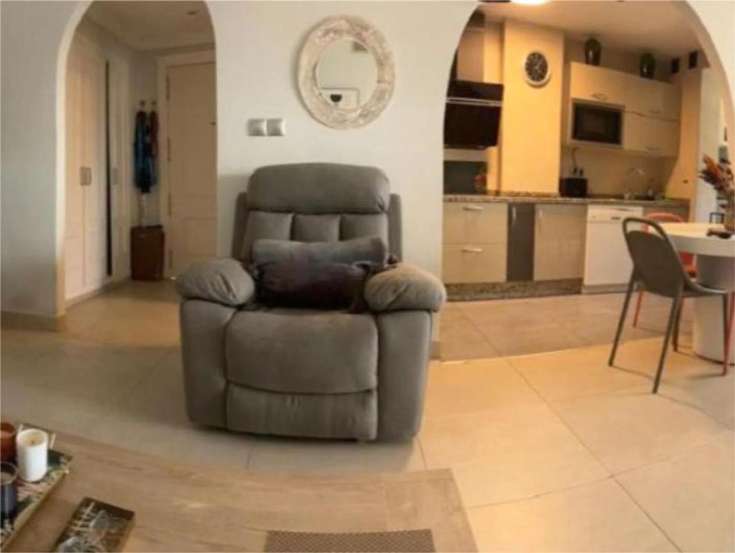 Sale of apartment in Barrio Las Chapas-Alicate Playa, Marbella
photo 4