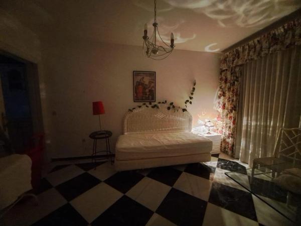 Chalet wolnostojący na sprzedaż w AV LIMONAR (LAS CHAPAS), 141, Marbella photo 1