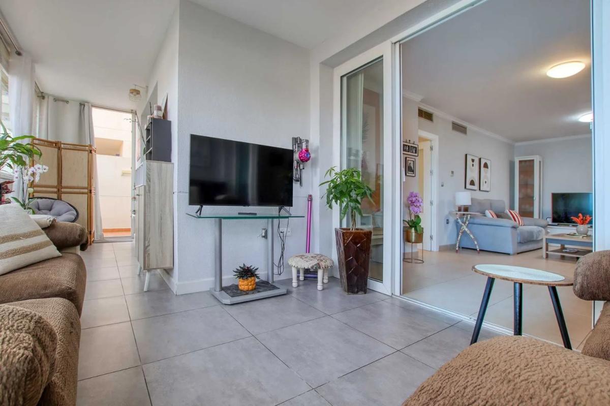 Venta de piso en Avenida Jacaranda, Marbella
photo 1