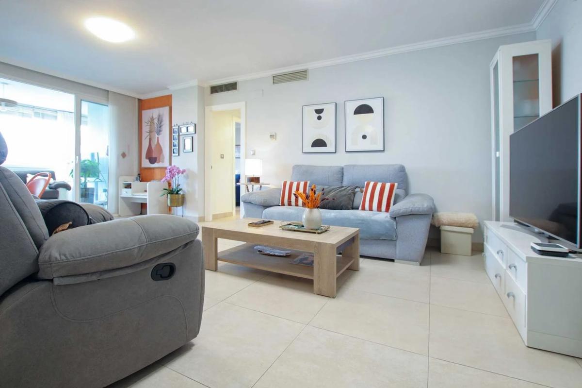 Venta de piso en Avenida Jacaranda, Marbella
photo 3