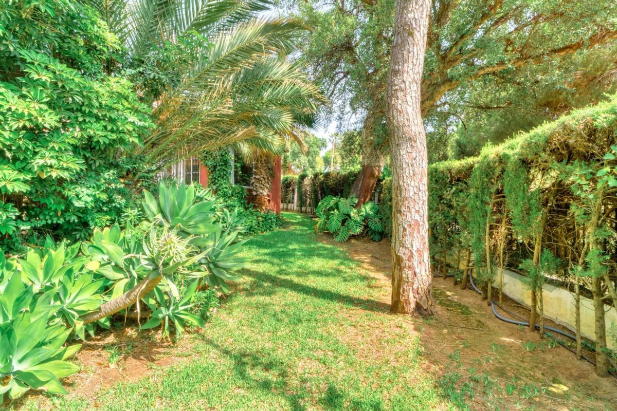 Sprzedaż niezależnego domku jednorodzinnego w  Urbanización el Rosario, 38, Marbella photo 3