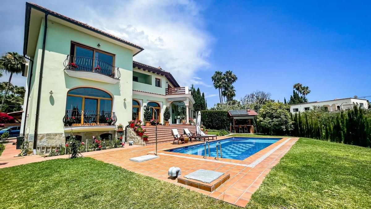 Sprzedaż niezależnego domku jednorodzinnego w Urbanización el Rosario, Marbella photo 5