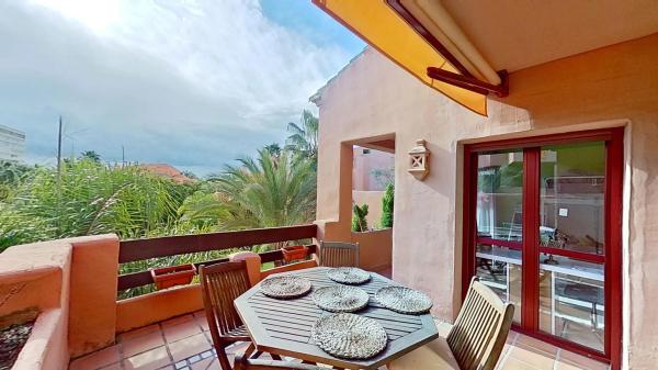 Duplex for sale on Avenida del Gaviero, 5, Marbella photo 1