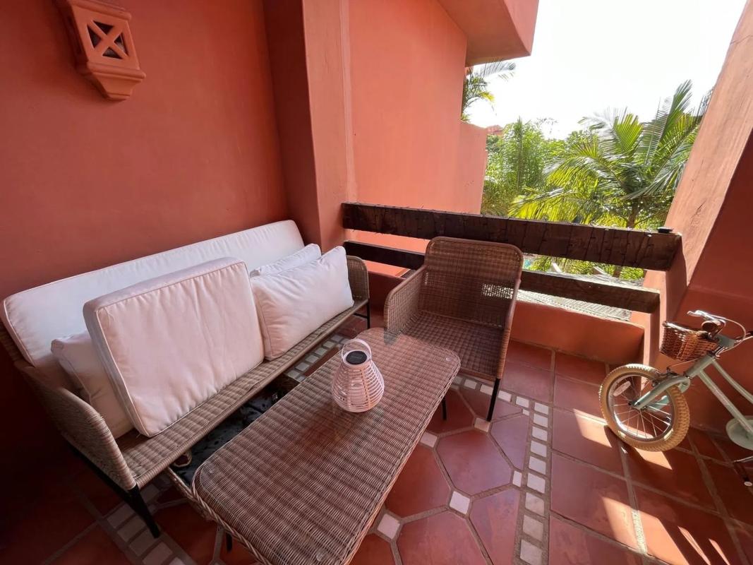 Sale of apartment in Barrio Las Chapas-Alicate Playa, Marbella
photo 5