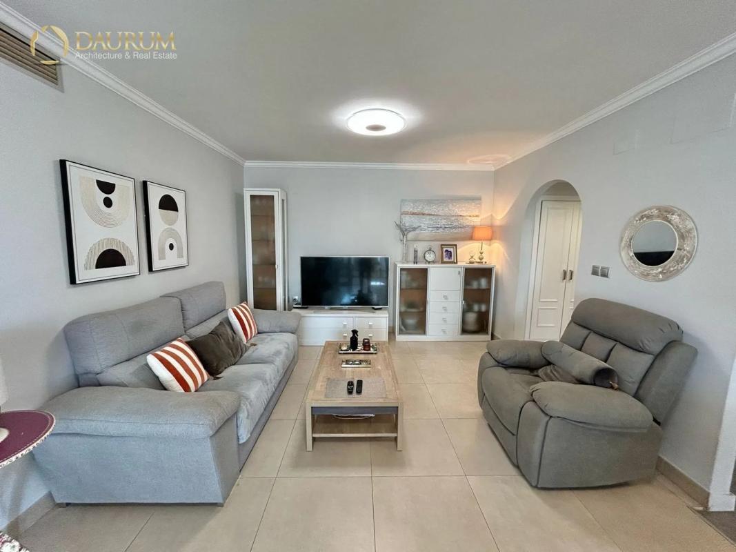 Venta de piso en Avenida Jacaranda, Marbella
photo 4