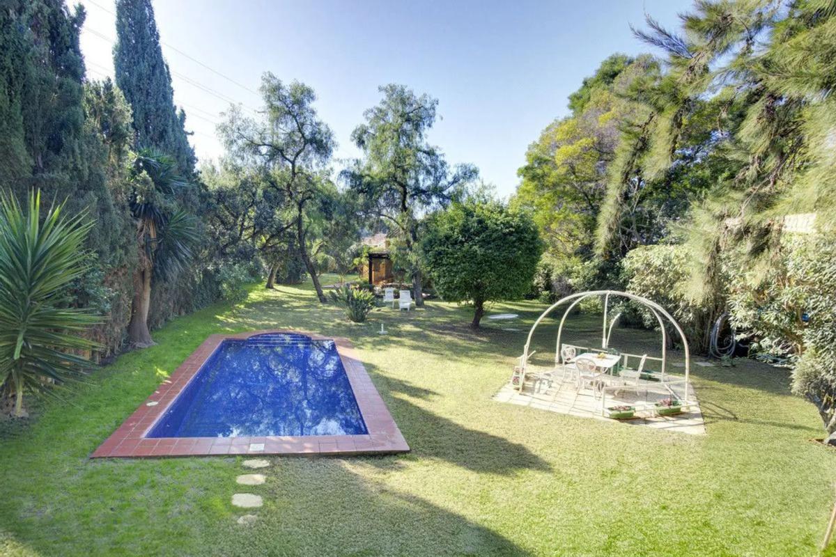 Venta de chalet independiente en Barrio El Rosario-Ricmar, Marbella
 photo 2