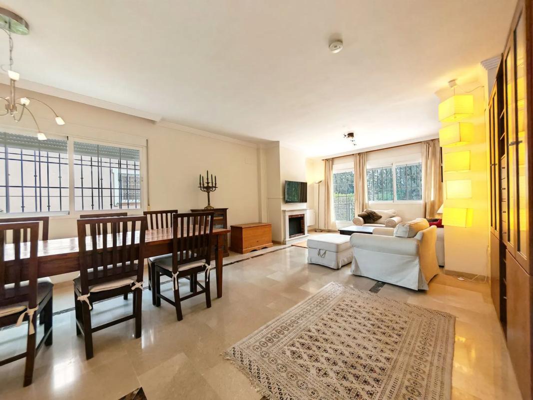 Venta de chalet independiente en Barrio El Rosario-Ricmar, Marbella
 photo 3