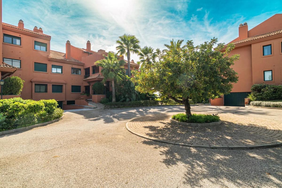 Sprzedaż poddasza w  Calle los Iris, Marbella photo 2