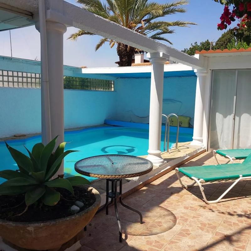 Продажа отдельного шале в Calle Costa del Sol, Марбелла photo 1