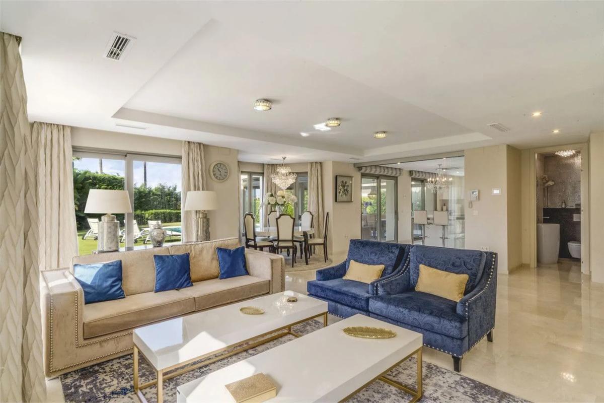 Venta de chalet independiente en Avenida Cervantes, Marbella
 photo 3