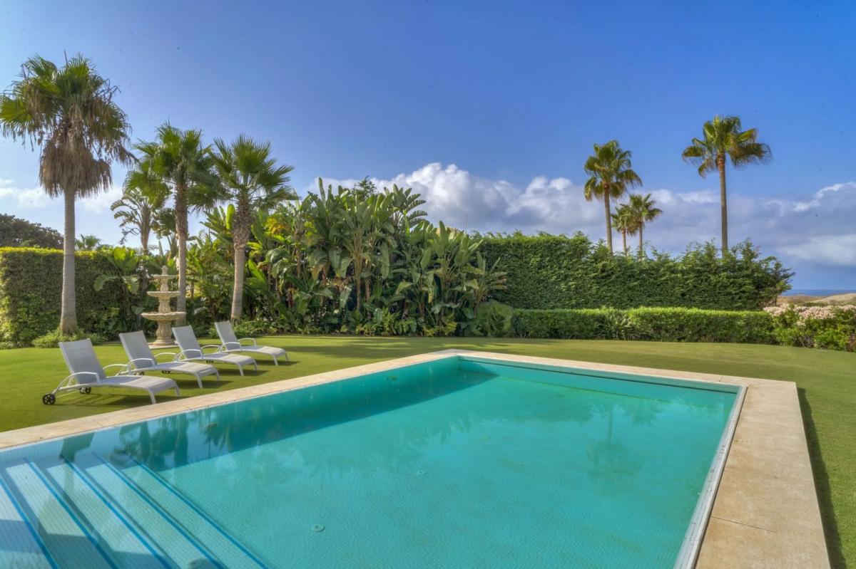 Venta de chalet independiente en Urbanización Costabella, Marbella
photo 4