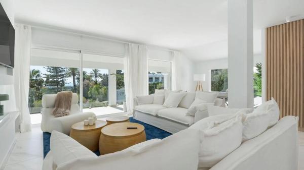 Chalet independiente en venta en Urbanización el Rosario s/n, Marbella
 photo 1