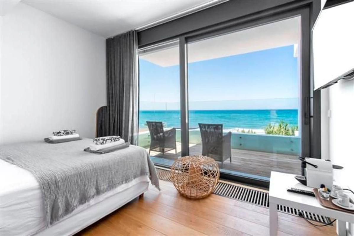 Venta de chalet independiente en Barrio Costabella, Marbella
 photo 5
