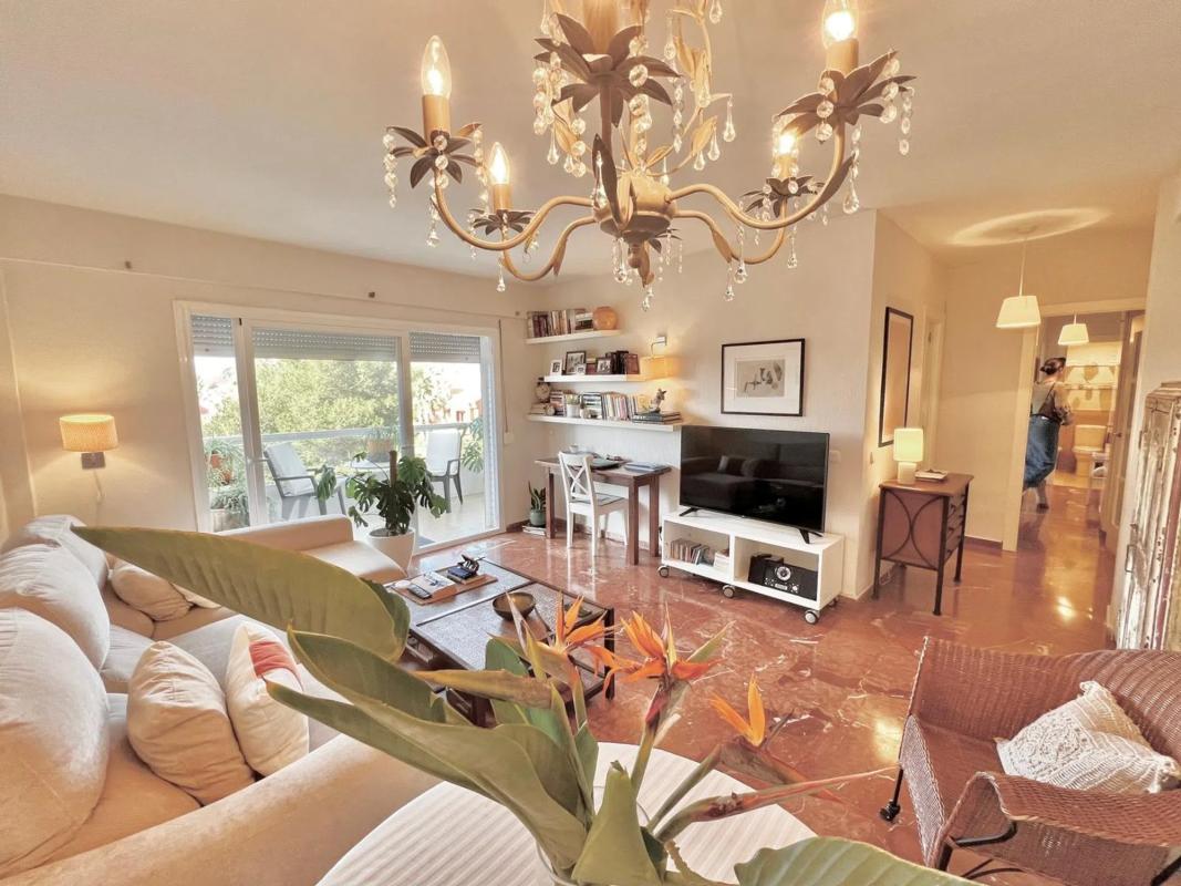 Venta de piso en Avenida Jacaranda, Marbella
photo 2