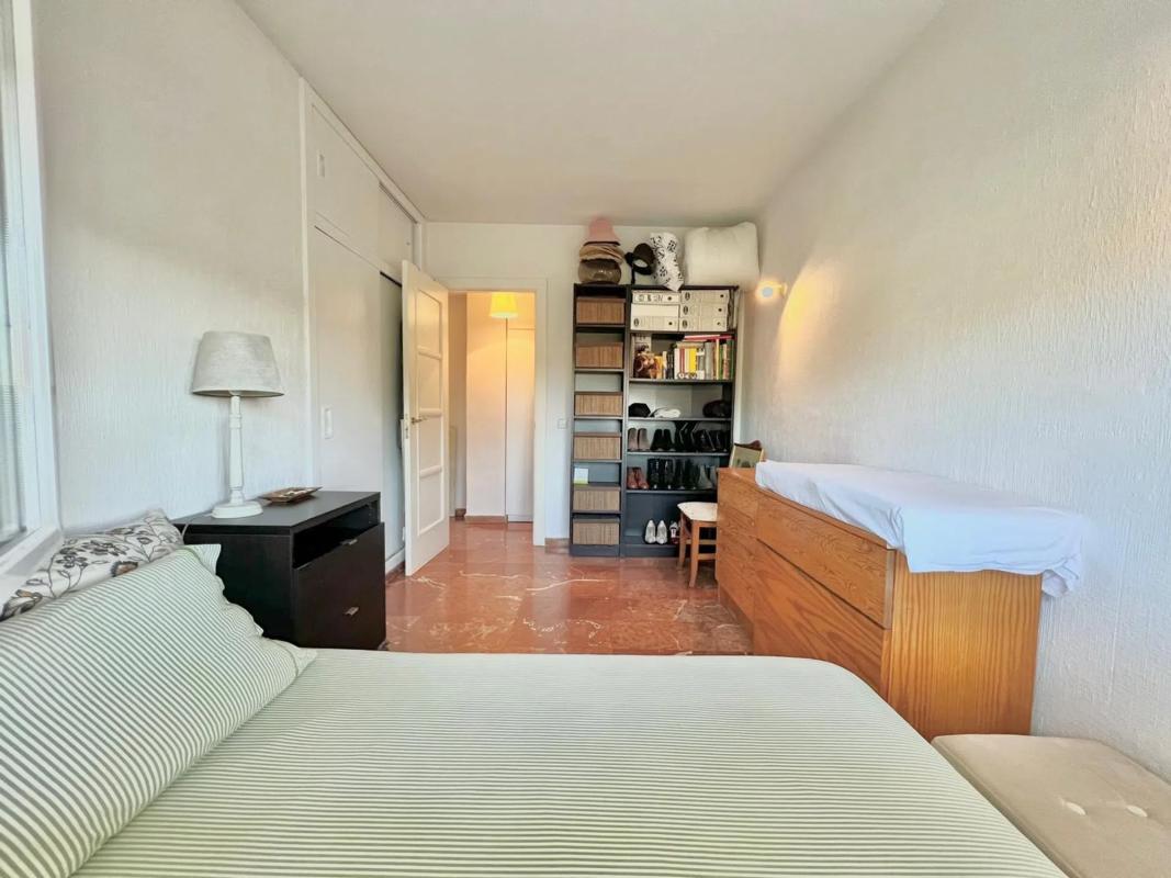 Venta de piso en Avenida Jacaranda, Marbella
photo 3