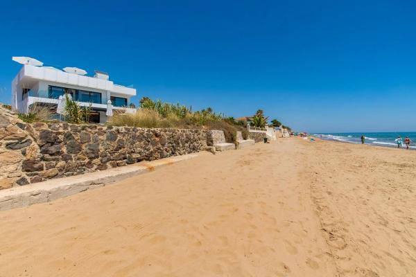 Chalet independiente en venta en Calle berlin, Marbella
 photo 3